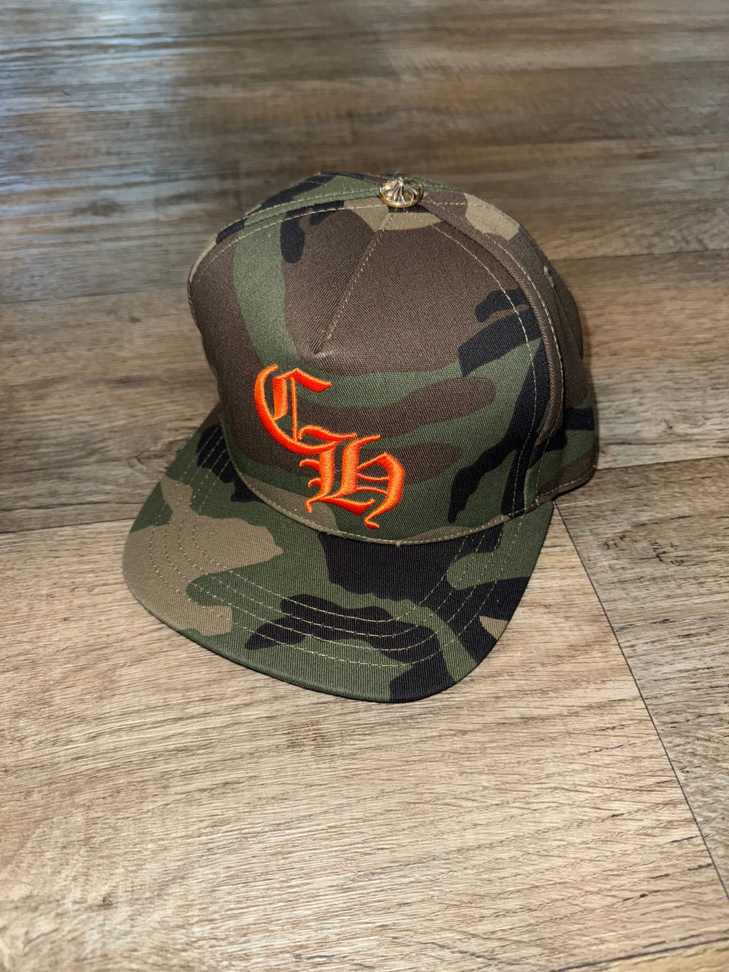 CHROME HEARTS CAMO LOGO HAT