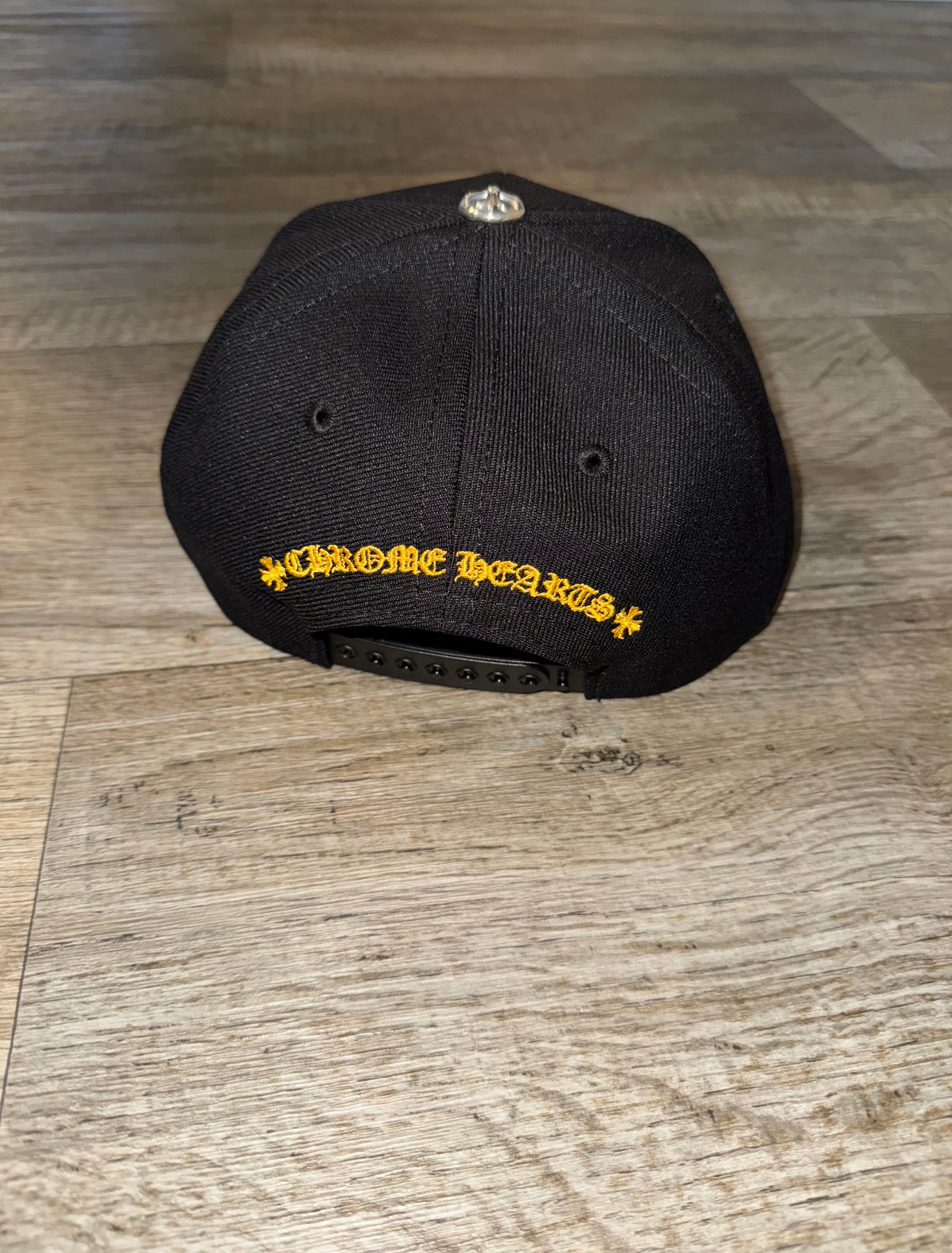BLACK & YELLOW CHROME HEARTS LOGO HAT