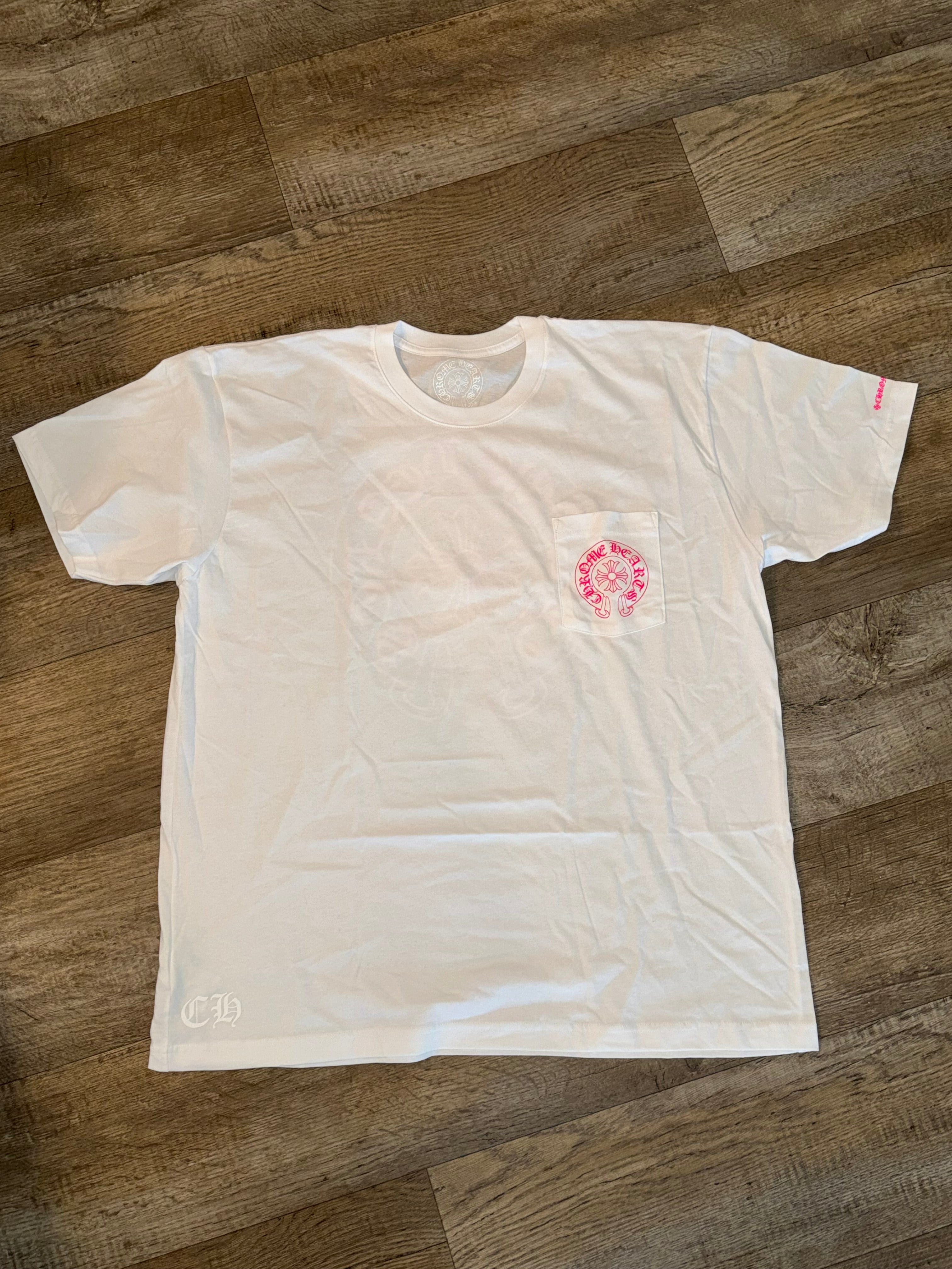 WHITE AND PINK CHROME HEARTS T SHIRT